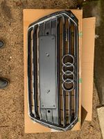 Audi grill b9 S4 2018-2019 BJ    100 Euro Frankfurt am Main - Bockenheim Vorschau