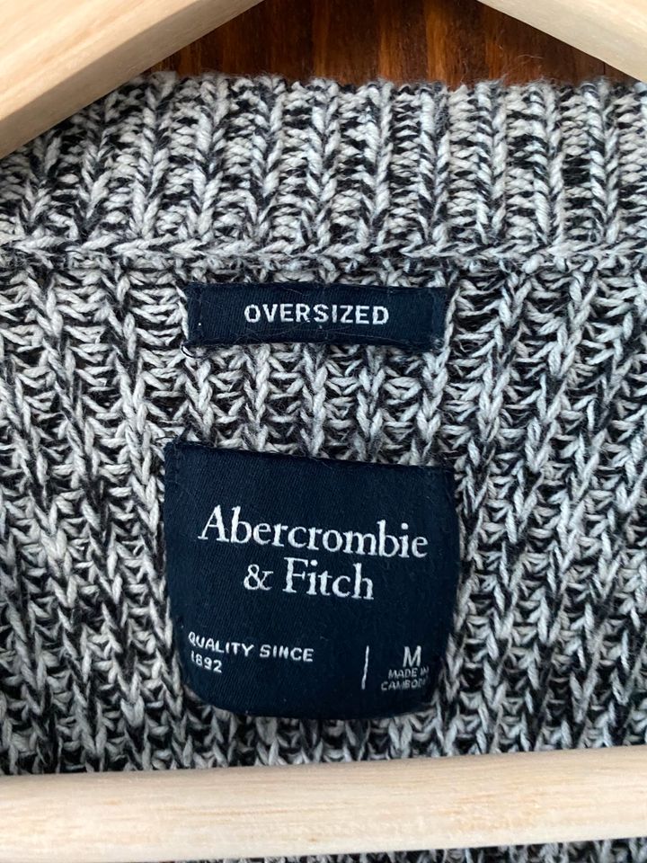 Abercrombie & Fitch Pullover Größe M in Dresden