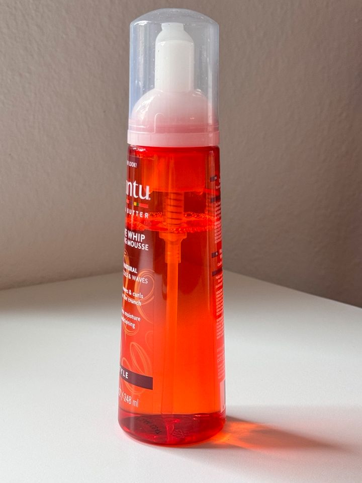 cantu Wave Whip Curling Mousse in Mauritz