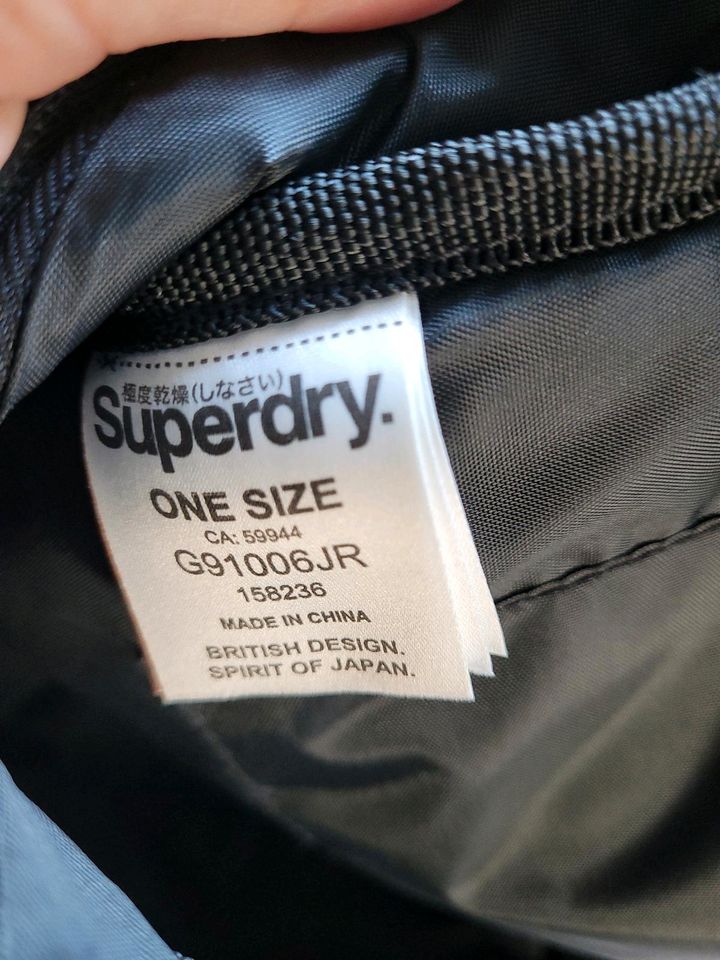 Superdry Rucksack in Wallsbüll