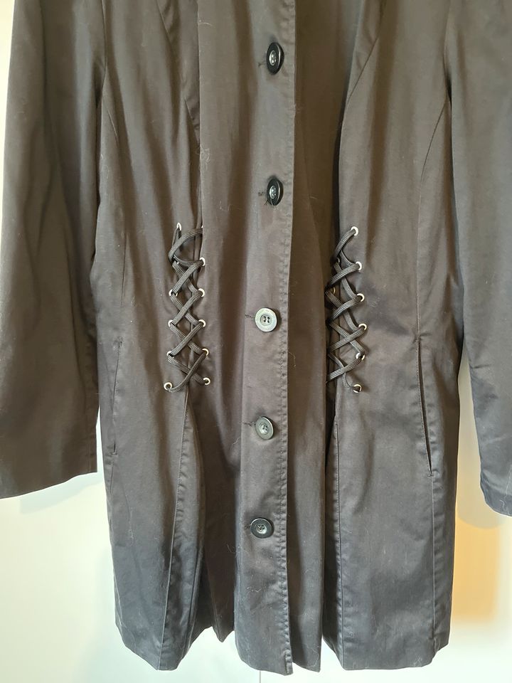 Sheego Jacke/ Mantel Gr 50 Schwarz in Schmallenberg