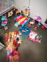 Barbie Konvolut Puppen, Hubschrauber, Hundesuche etc. Berlin - Neukölln Vorschau