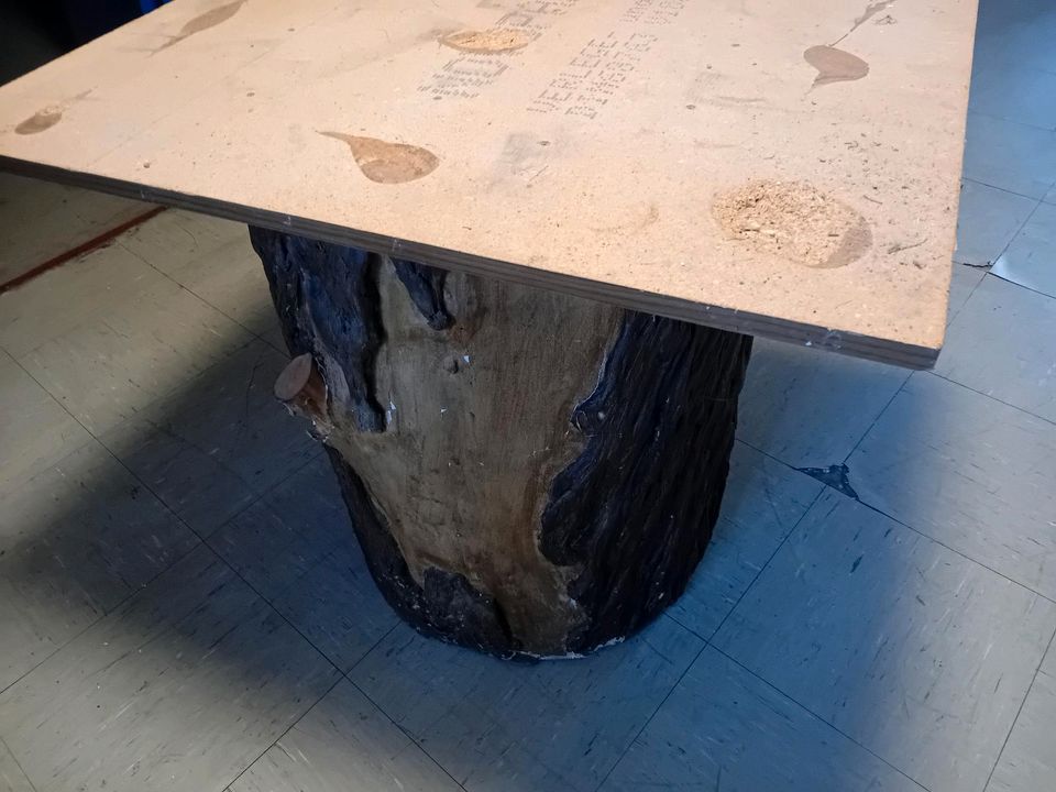 Tisch Baum Imitat Baumstamm 4 mal in Lehrte