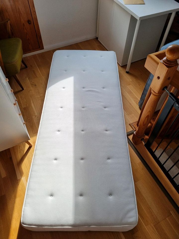 hyllestad matratze ikea 80x200cm in Windbergen