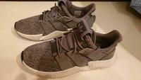 ADIDAS Herren Sport Schuhe große 43.5. Aus USA. Bayern - Sparneck Vorschau