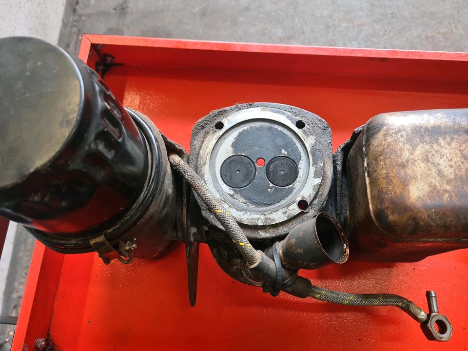 Farymann Dieselmotor 15A430 in Teilen defekt in Nentershausen