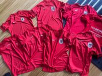 Diverse FC Gießen Kleidung M/S 18 Teile Top !!! Hessen - Gießen Vorschau