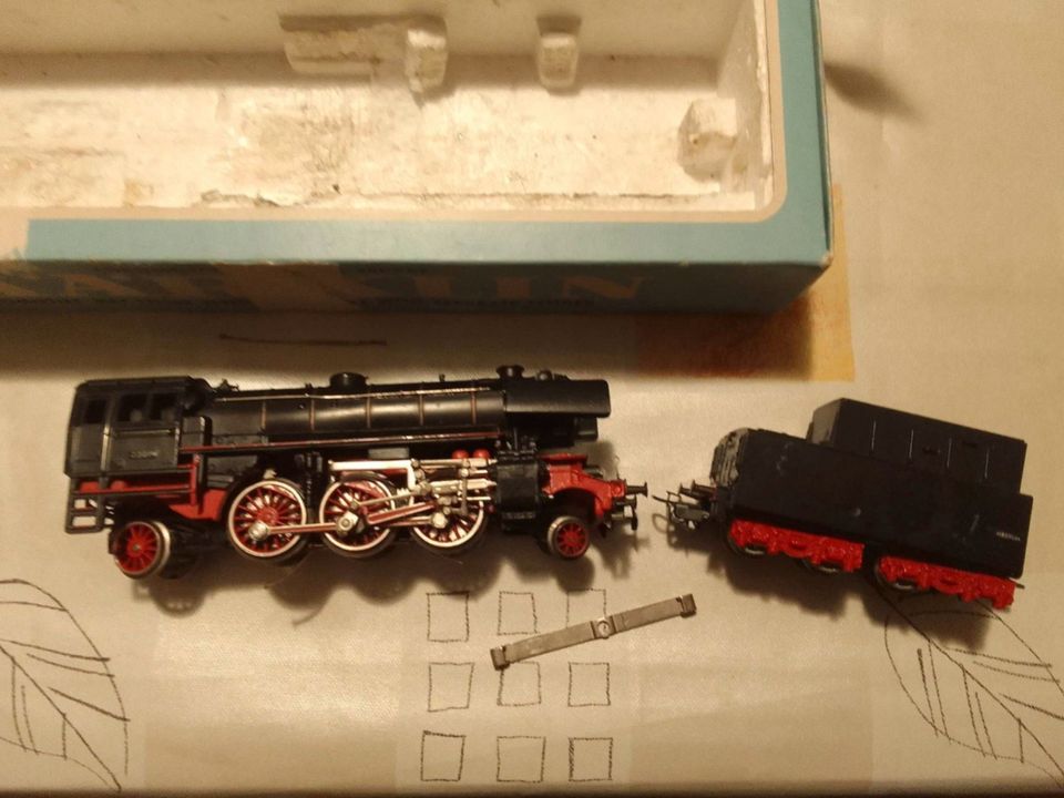 Märklin CM 805,3 Zugpackung   im Originalkarton +Lokomotive Set in Meißner