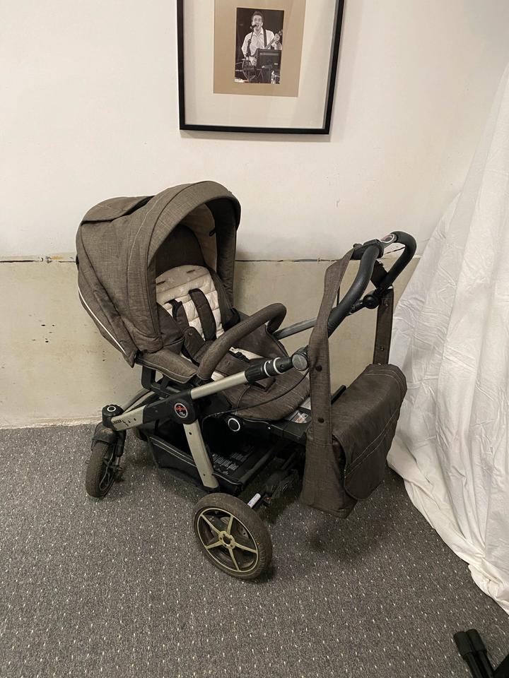 Kinderwagen Hartan mit Tasche in Stockheim Oberfr