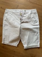 S Oliver Chino Shorts weiß 42/32 Berlin - Wilmersdorf Vorschau