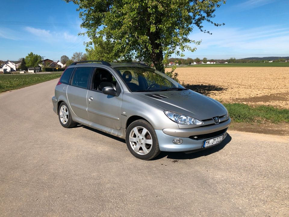 Peugeot 206 Kombi in Oberschönegg