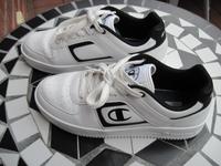 Champion FOUL PLAY ELEMENT LOW Sneaker Gr. 42 neuwertig Weiß-Schw Niedersachsen - Harpstedt Vorschau