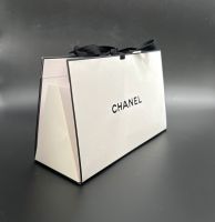 Chanel Geschenkbox Geschenktüte Deko Luxus Geschenk Tüte Stuttgart - Untertürkheim Vorschau