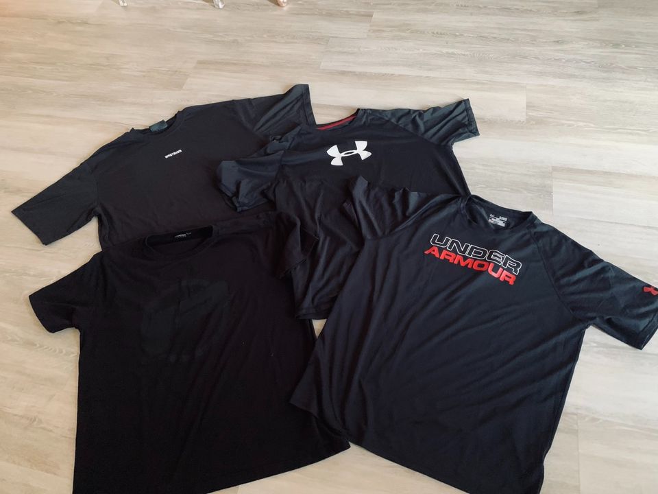 UNDER ARMOUR •PUSHER•WRSTBHWR• Shirts in XL in Bendorf