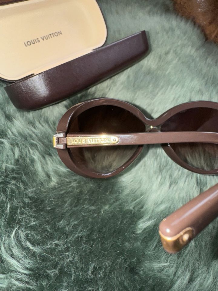 Louis Vuitton Soft Cat Eye Sonnenbrille inkl. Hartschale- / Etui in Wernberg-Köblitz