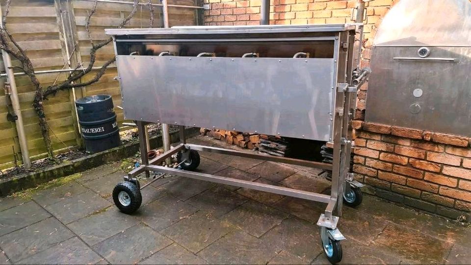 Spanferkelgrill  Lammgrill XXL  Fischgrill zum Mieten in Waldbröl