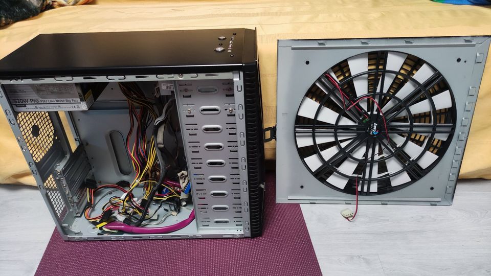 PC Gehäuse Retro Aerocool Hi-Tech 7 mit MEGA Lüfter in Kelsterbach