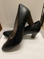 Tamaris Pumps , Leder Sachsen-Anhalt - Magdeburg Vorschau