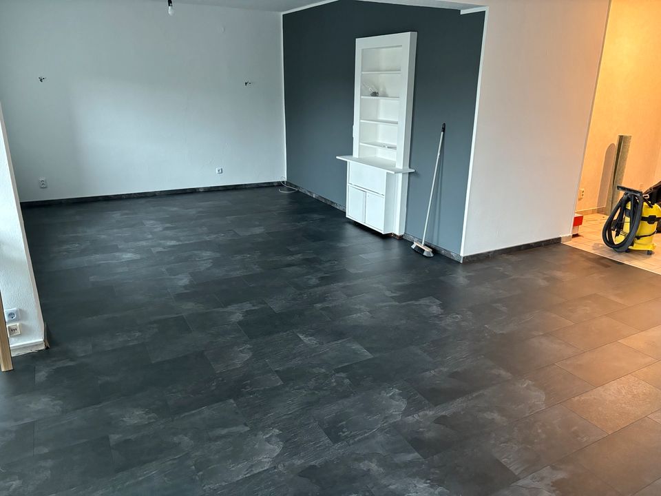 Laminat Verlegen & Klick Vinyl in Moers