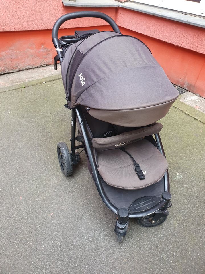 Kinderwagen Buggy Joie in Berlin