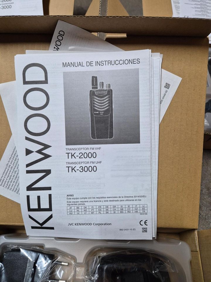 Kenwood TK-2000 5 W 3-5 KM UKW Radio tragbares Walkie Talkie 136- in Duisburg