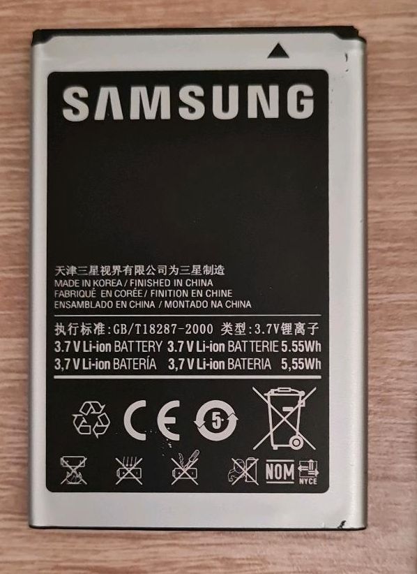 Samsung Wave GT-S8500 Metallic Schwarz Handy Ohne Simlock Prepaid in Kiel
