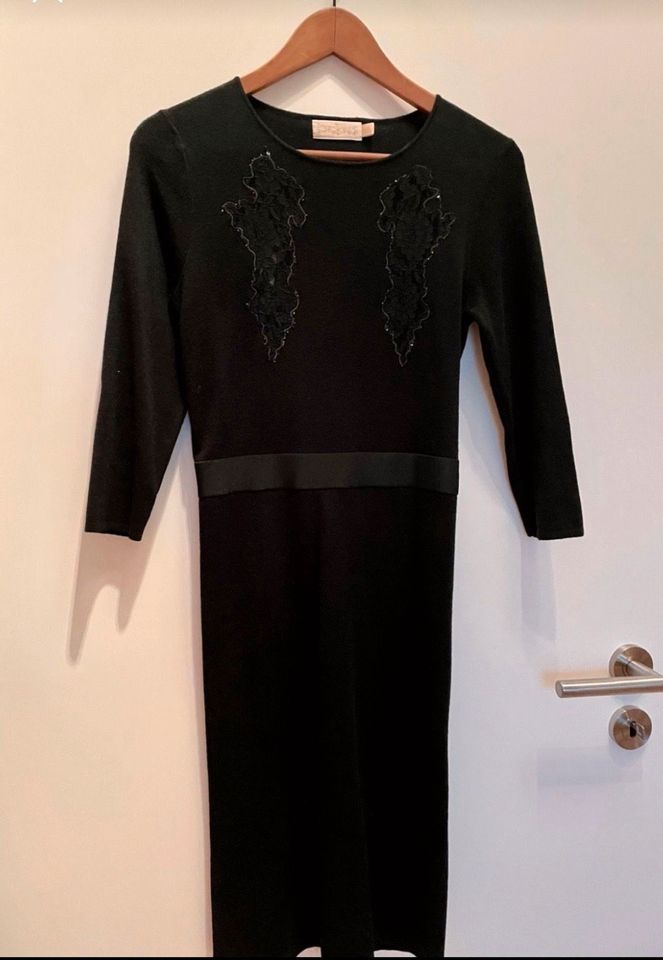 ♥️ Kleid mit Spitze schwarz, bdba, Größe M in Ratingen