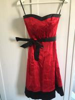 Abendkleid oder AbiballKleid Jake's rot schwarz Gr.32 Rheinland-Pfalz - Gönnheim Vorschau