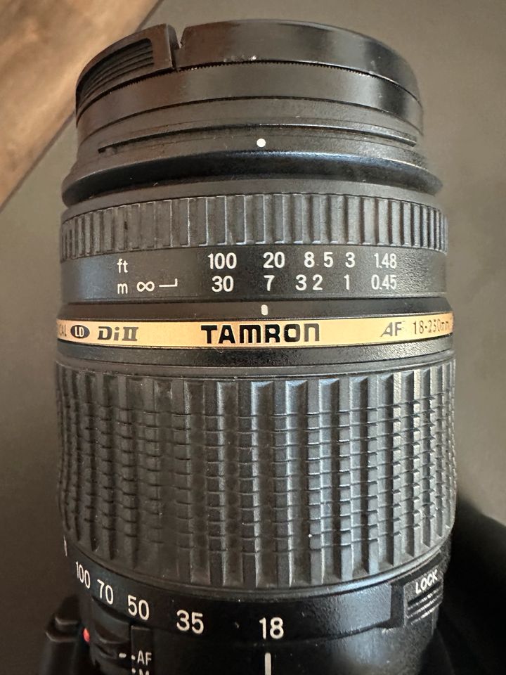 Canon Kamera EOS 400D mit Tamron Objektiv in Lübbecke 