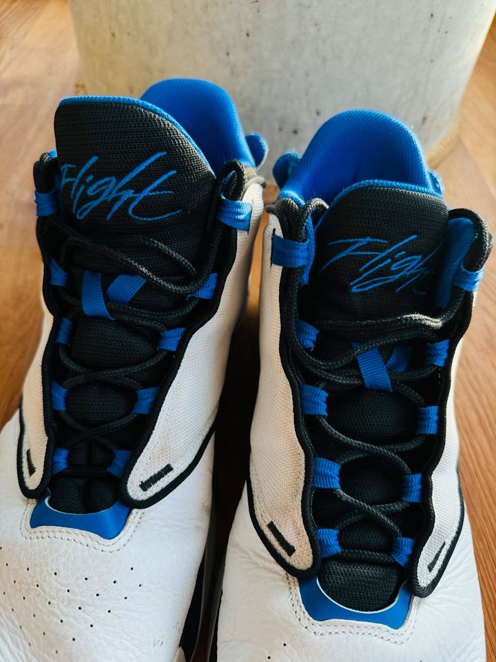 Nike Jordan Max Aura 4, Weiß/Blau, 50,5/US 16 in Bremen