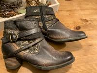 Stiefeletten Laura Vita Gr 42 Nordrhein-Westfalen - Rheinberg Vorschau