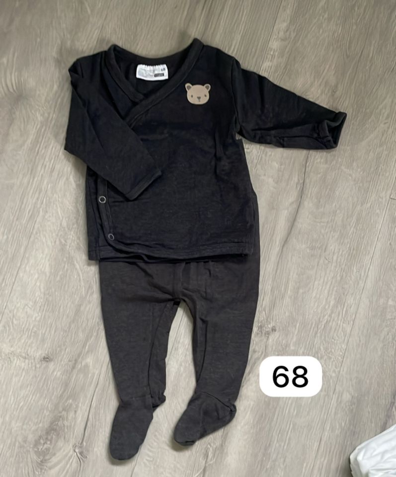 Baby Kleidung 68 H&M ernstings Family staccato usw. in Holtgast