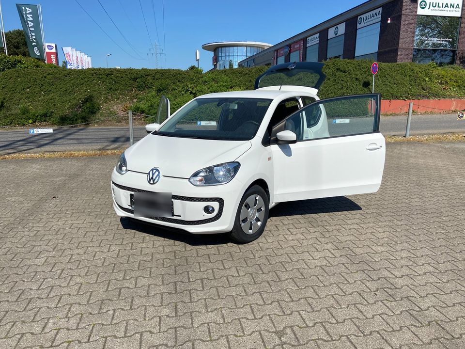 VW UP kleiner Stadtflitzer in Buchholz in der Nordheide