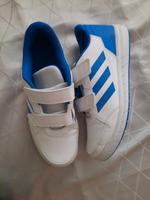 Neue Adidas Schuhe in Größe 39.5 Bayern - Nördlingen Vorschau