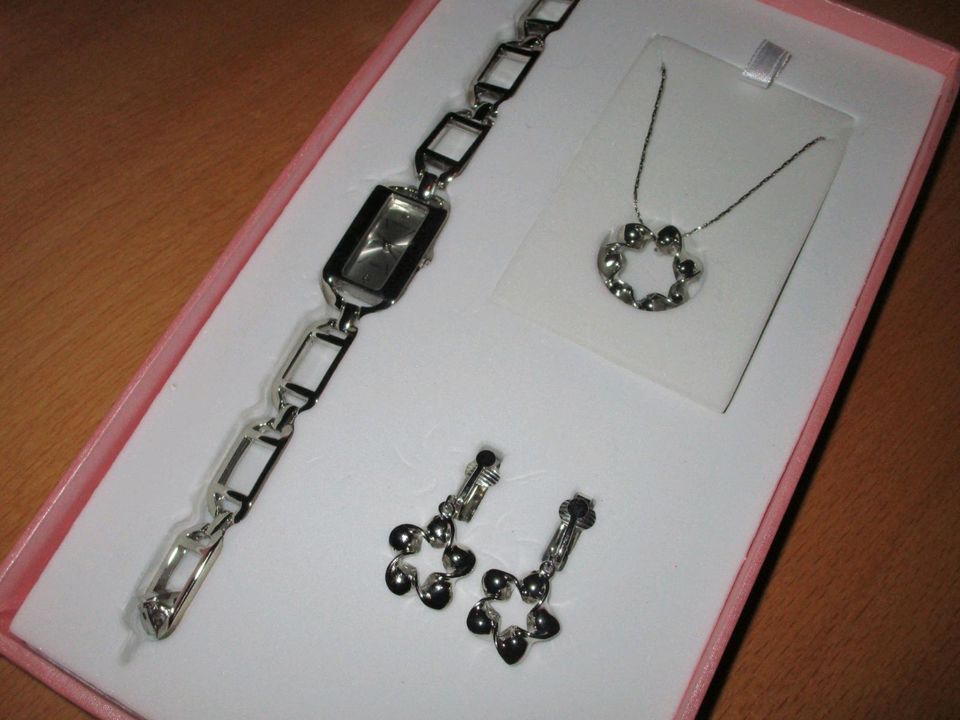 Schmuck Set Geschenkset Amy Vermont Quartz Uhr / Kette / Ohrringe in Weiden (Oberpfalz)