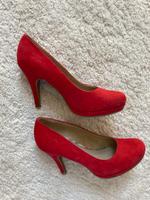 Pumps, rot, Velourleder Gr. 38 Kr. Passau - Passau Vorschau