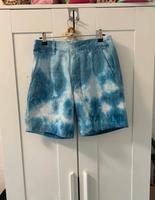 Pull & Bear Shorts mit Batikmuster Nordrhein-Westfalen - Hilden Vorschau