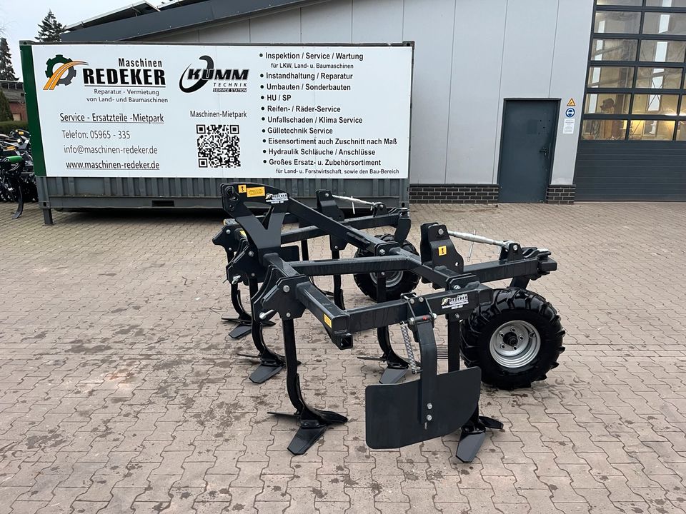 Frontgrubber Mulchgrubber Frontmulchgrubber 3m mit Stützräder Neumaschine in Klein Berßen