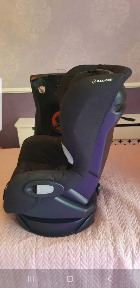 Maxi Cosi Kindersitz Babysitz drehbar in Hameln