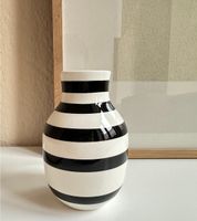 KÄHLER Omaggio Vase 12,5cm schwarz weiß Streifen Scandi Schwerin - Altstadt Vorschau