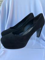 Plateau High Heels Gr. 38 Velour-Leder, Schwarz, Top Zustand Kr. München - Feldkirchen Vorschau