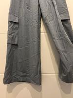 Marlenehose Bershka Nadelstreifen Oversize Gr. L-XL Cargohose Baden-Württemberg - Friedrichshafen Vorschau