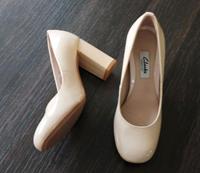 Clarks Damen Pumps Gr. 34 Lackleder Nude Nordrhein-Westfalen - Grevenbroich Vorschau