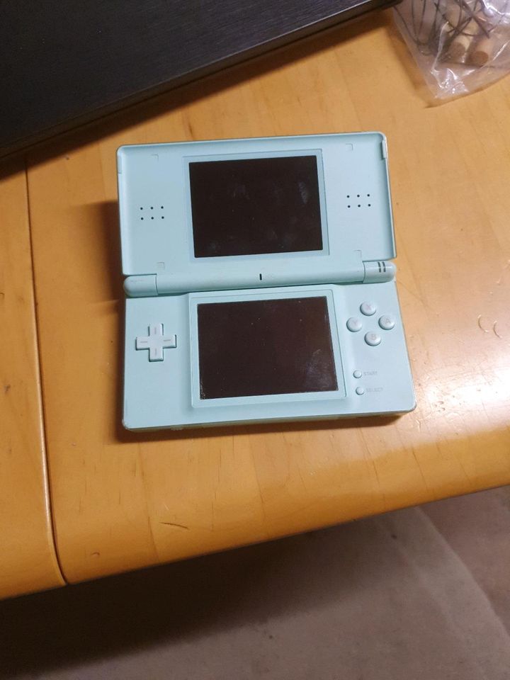 Nintendo DS lite in blau in Bohmte