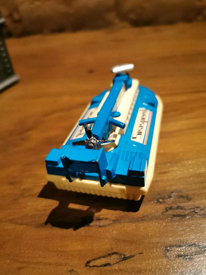 Matchbox Seaspeed k32 Hovercraft in Worbis