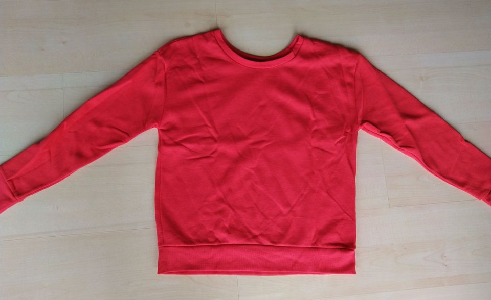 Neue moderne Sweatshirts Pullover Pulli Gr. S Gr. 36 H&M in Hamburg