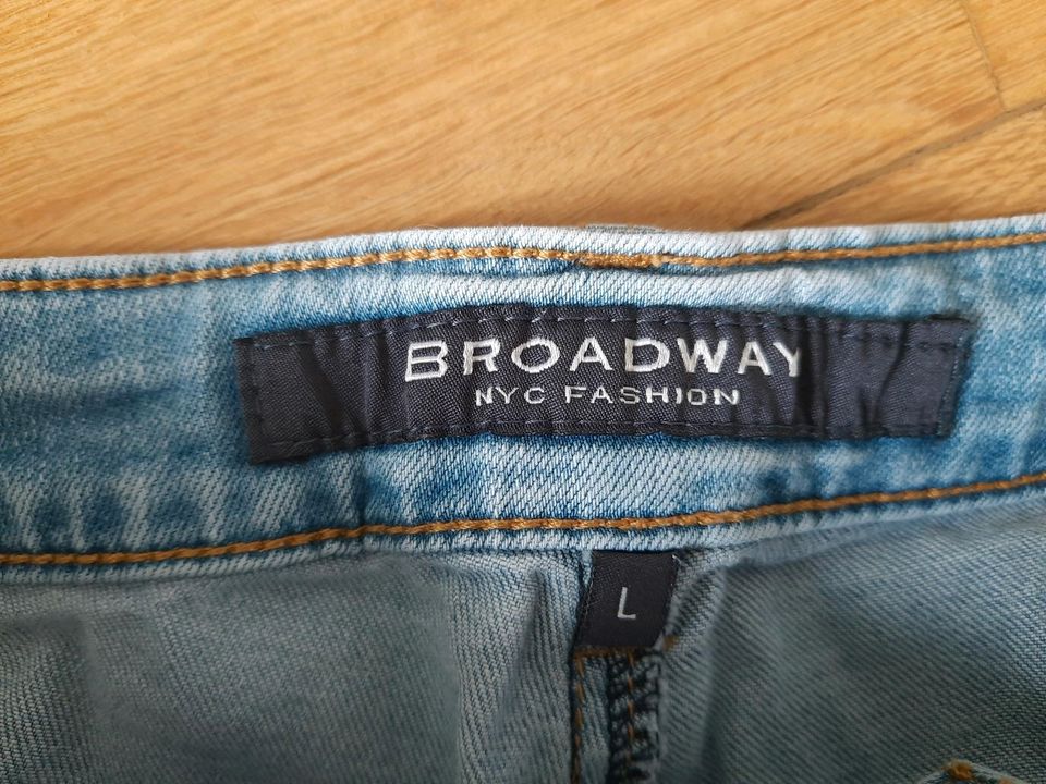 Jeans-Short "Broadway" in Bayern - Deggendorf | eBay Kleinanzeigen ist  jetzt Kleinanzeigen