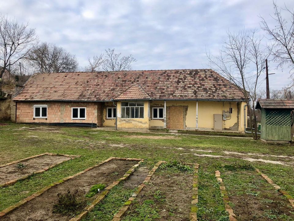 Ungarn - Halbfertige renovierte Bauernhaus,mit 1600m2 Grundstück in Zossen-Dabendorf