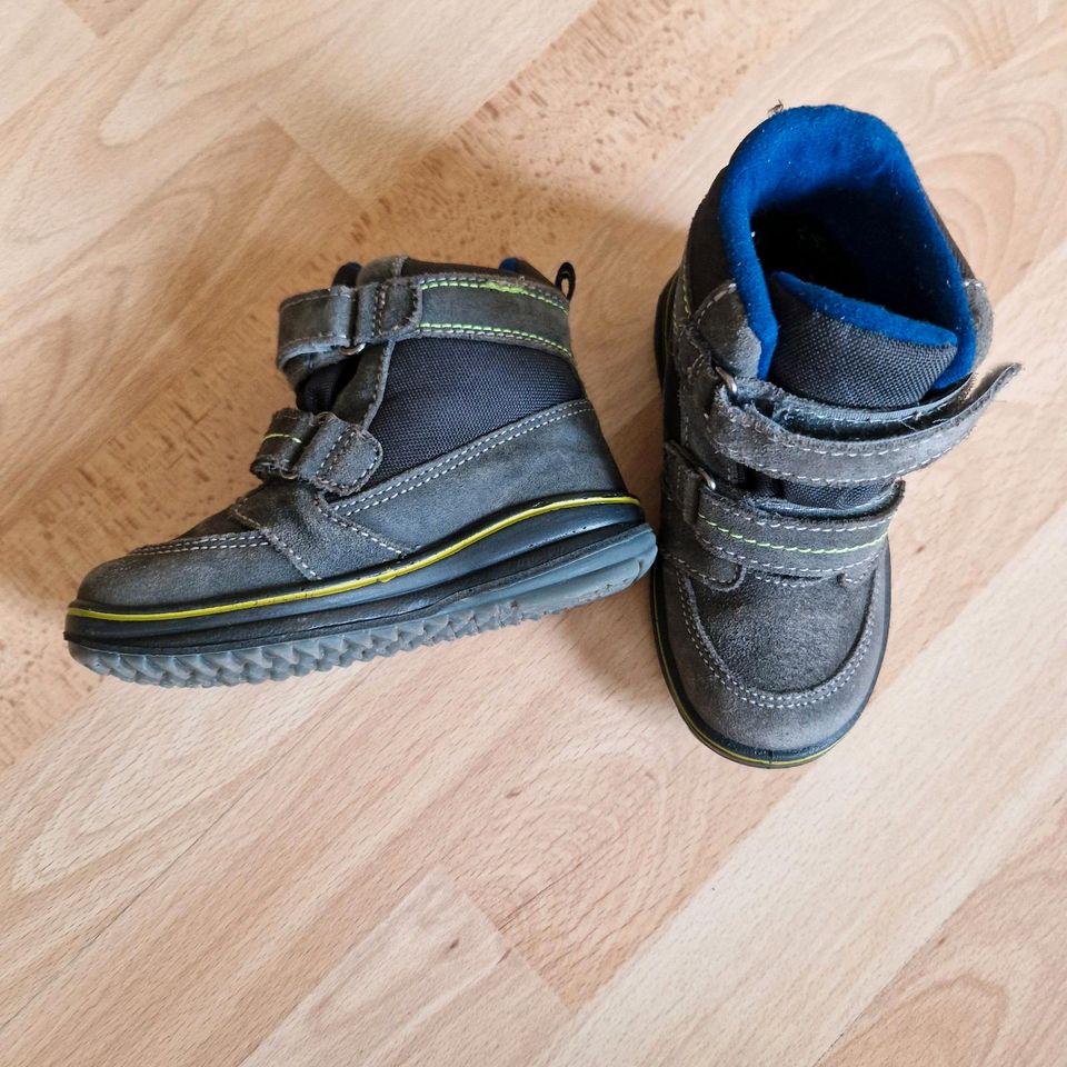 Winterschuhe Kinder Größe 25 von Jela in Hamburg