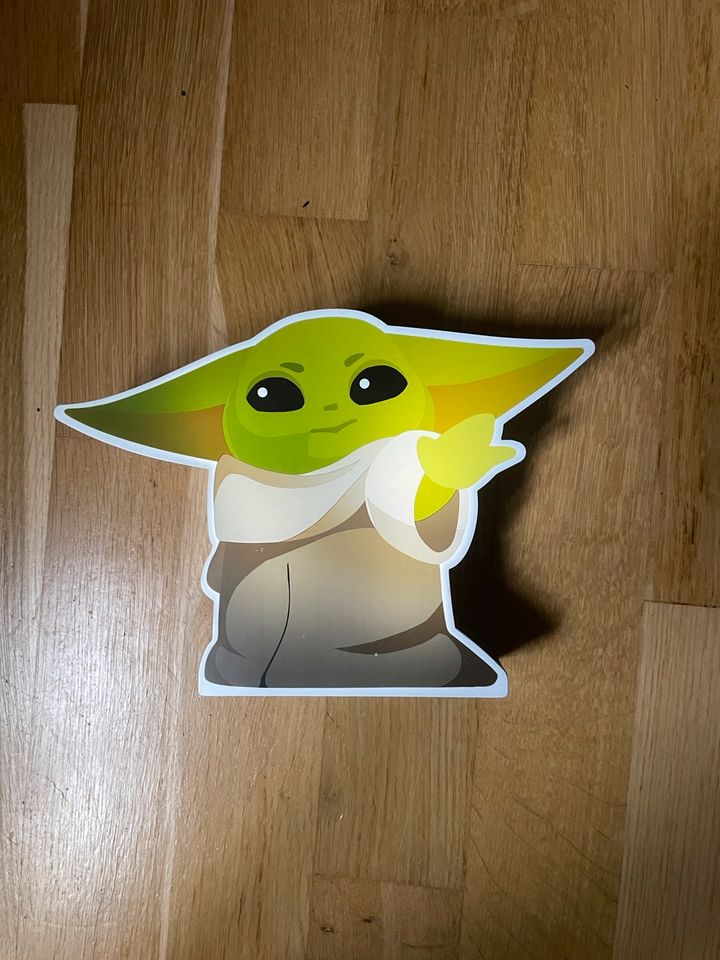 Lampe Baby Yoda Nachttischlampe in Leipzig